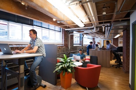 alt= "coworking technology"