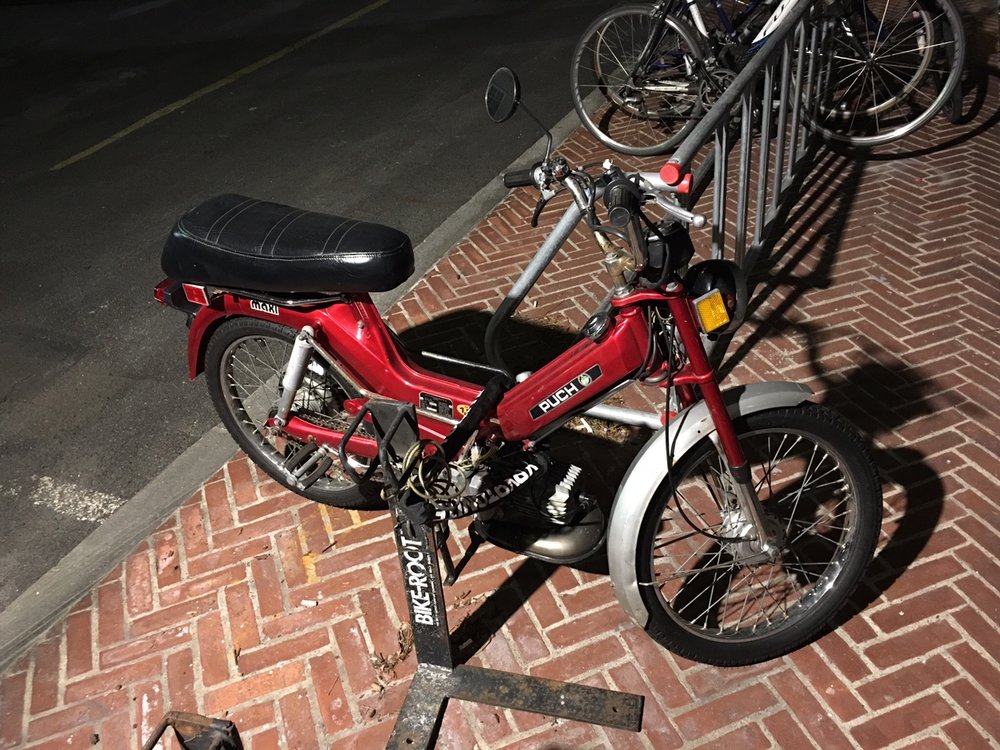alt= "electric moped"