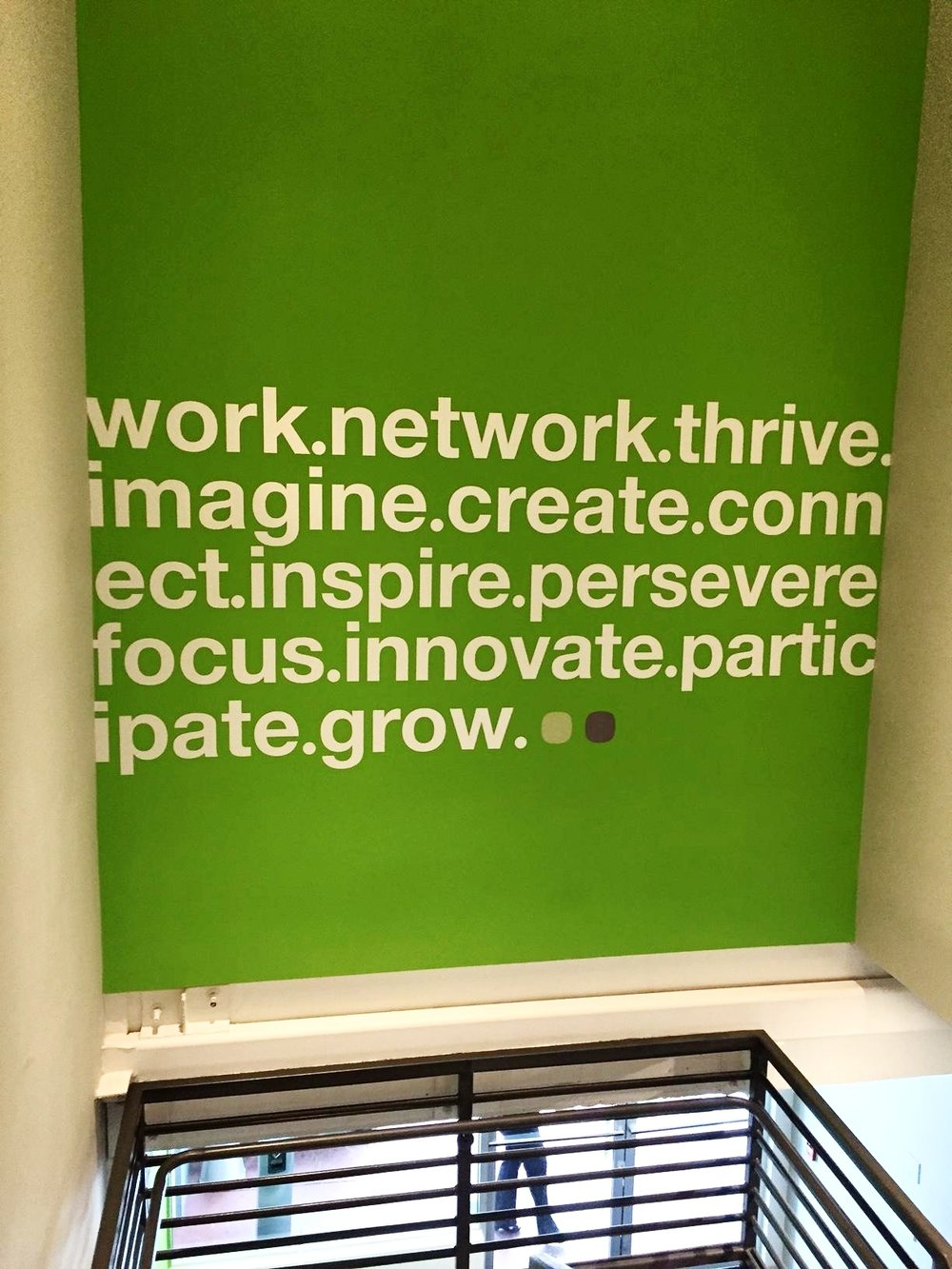 alt='extraordinary coworking spaces'